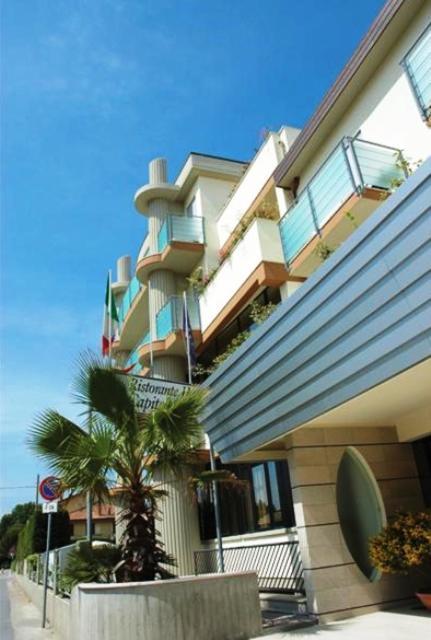 Hotel Capitol San Mauro Mare Exterior foto
